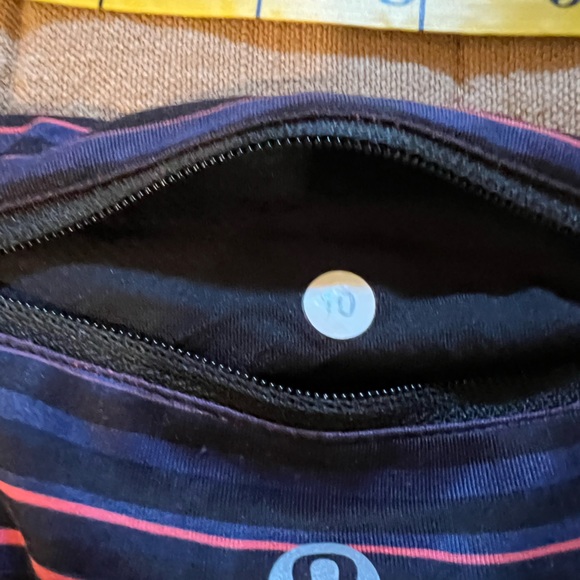 Lululemon Speed Tight - Size 10 - Picture 8 of 10